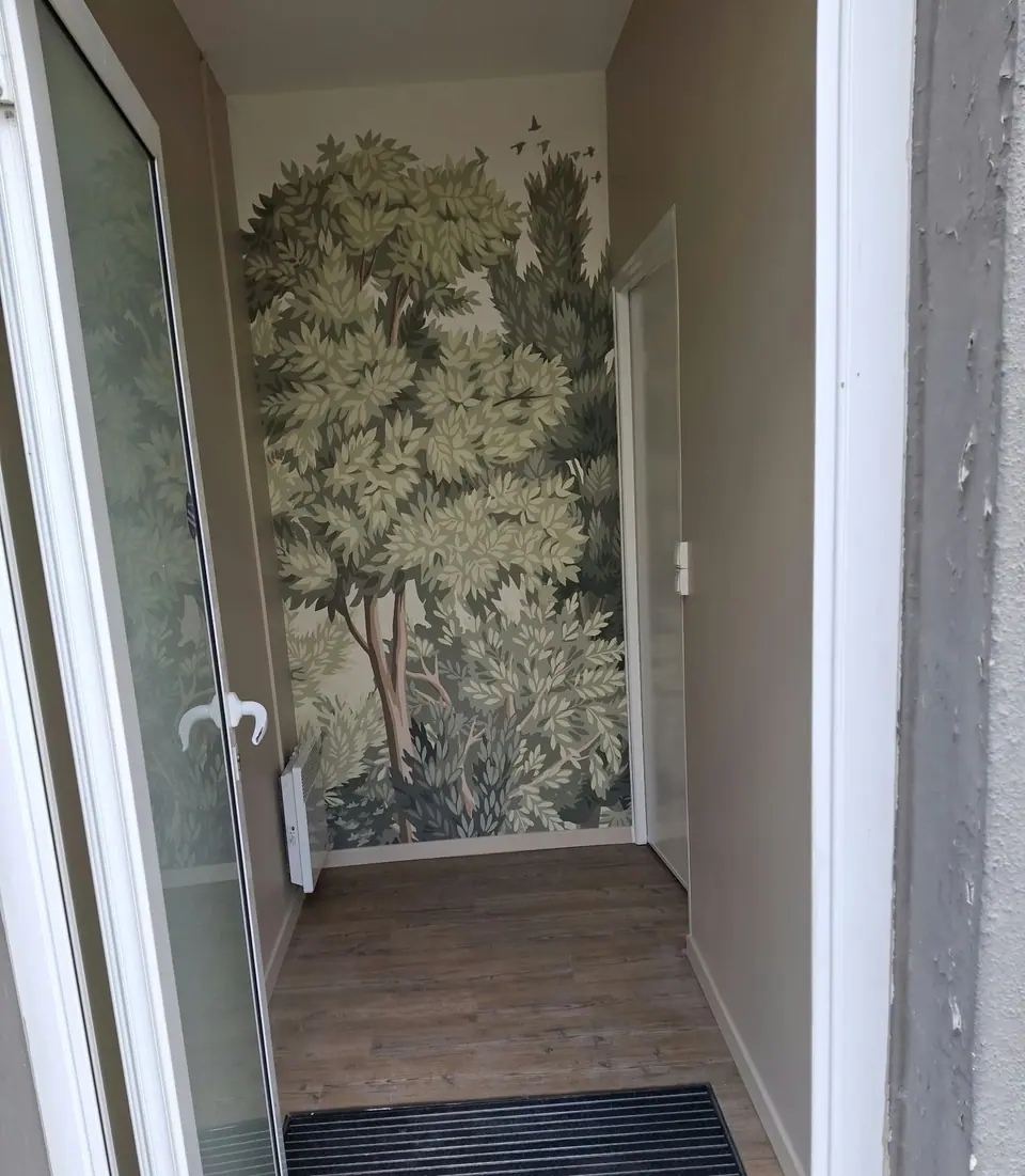 Panoramique forêt dans une entrée