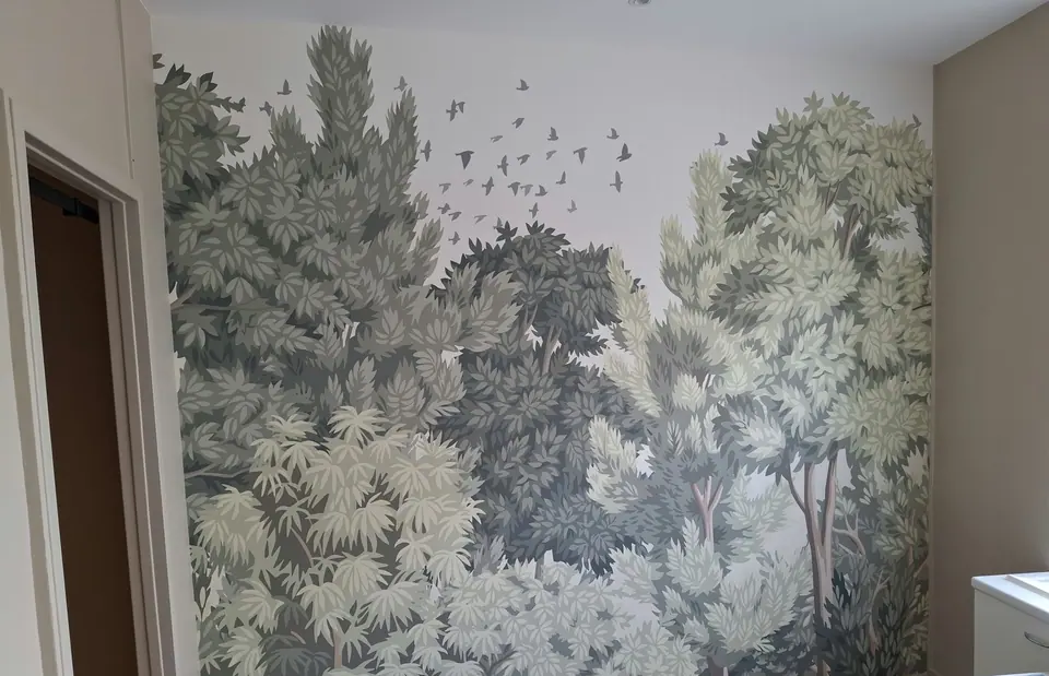Panoramique forêt sur un grand mur