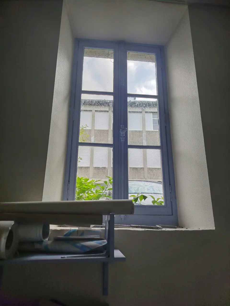 Embrasure de fenêtre en cours de préparation